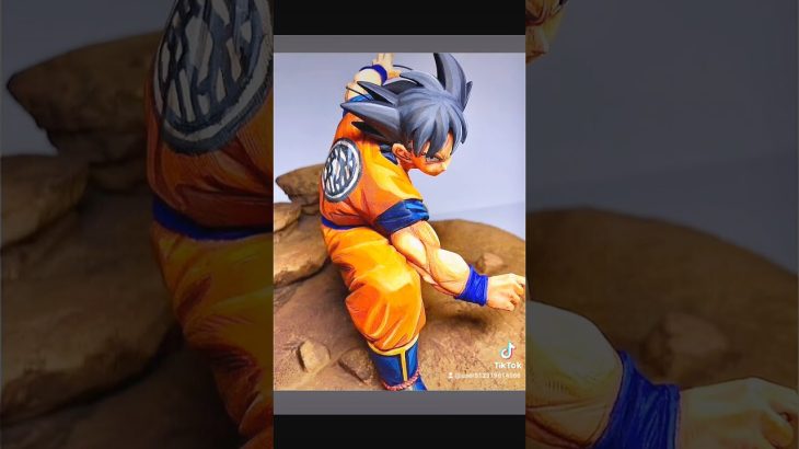 ドラゴンボールフィギュア・ドラゴンボール超孫悟空FESカスタムリペイント品ジオラマ台座付き二次元塗装